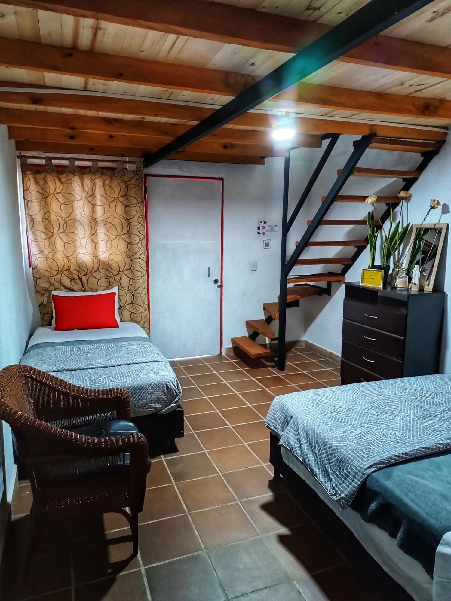 Hotel Marrokos Aeropuerto Jose Maria Cordova 瓜尔内 外观 照片