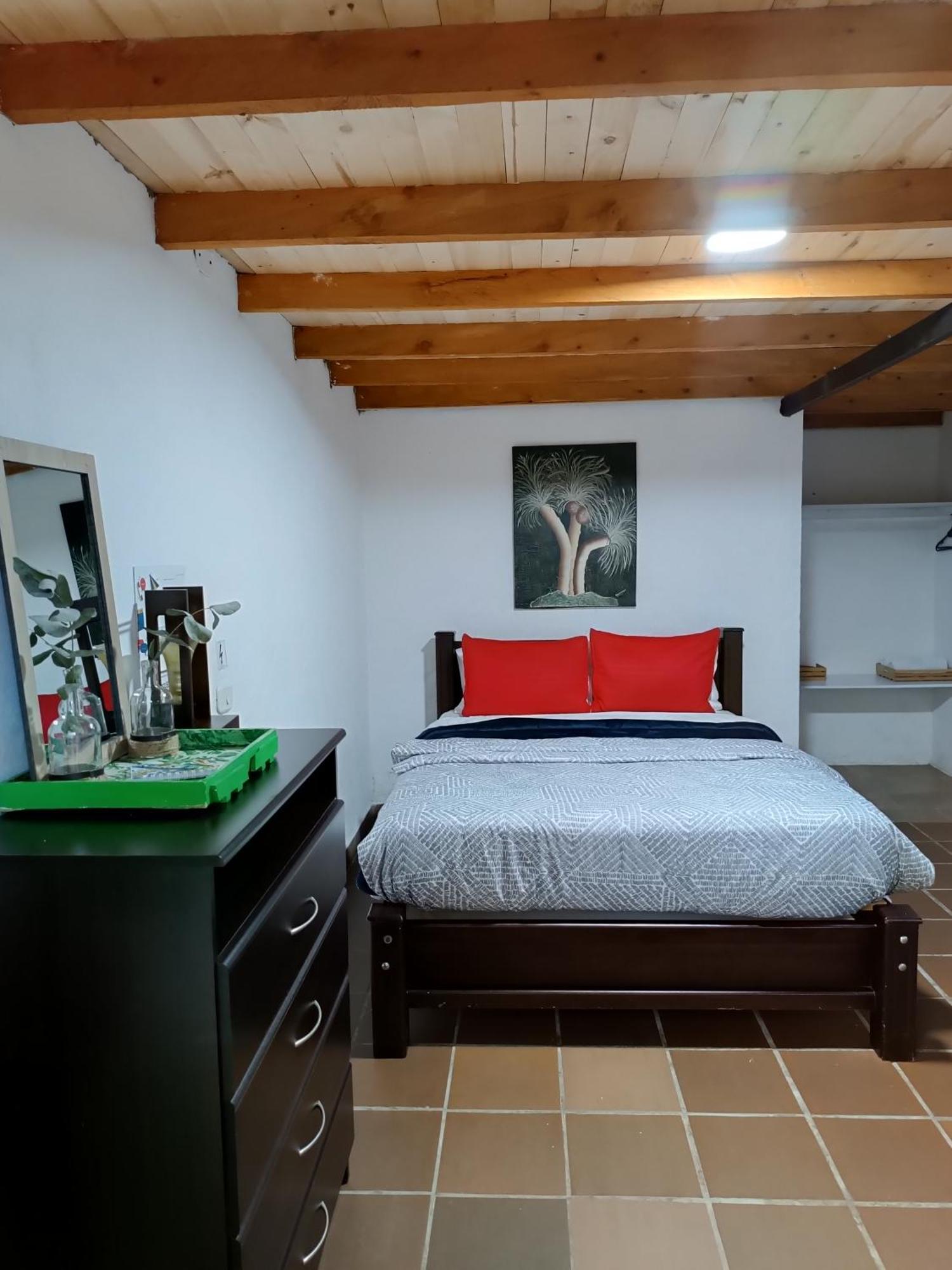 Hotel Marrokos Aeropuerto Jose Maria Cordova 瓜尔内 外观 照片