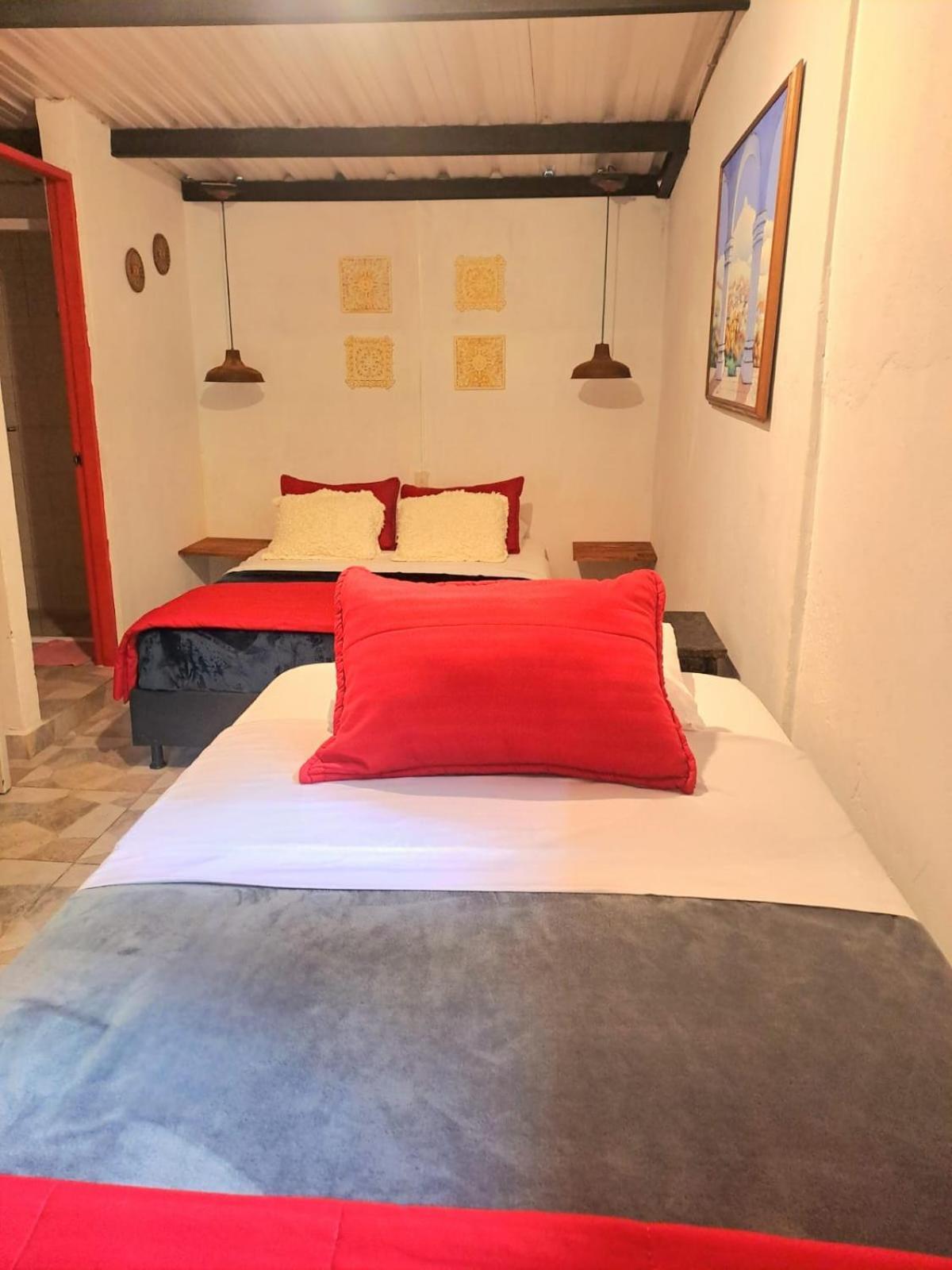 Hotel Marrokos Aeropuerto Jose Maria Cordova 瓜尔内 外观 照片